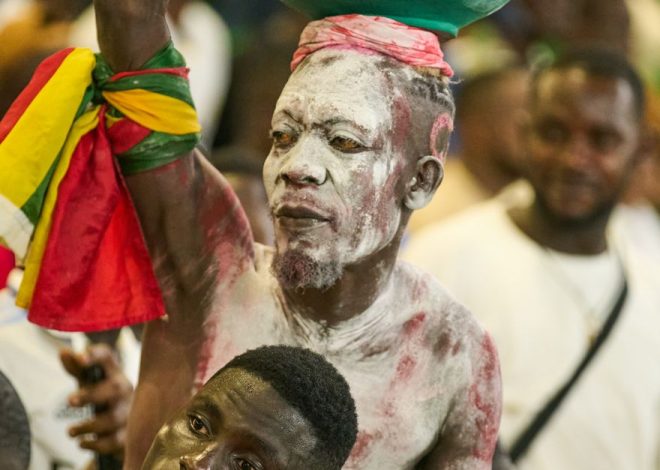 Sudáfrica se prepara para o Mundial de 2026: convocação, tática e aspirações sob o comando de Hugo Broos