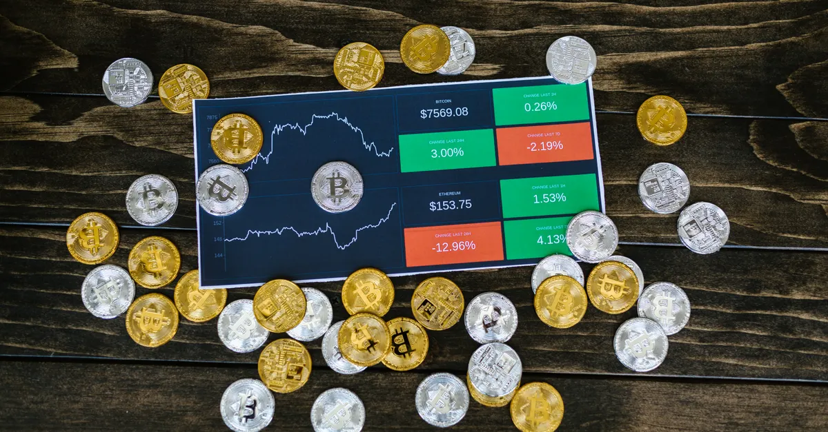 Colapso do debasement trade provoca queda acentuada em ouro, prata e Bitcoin