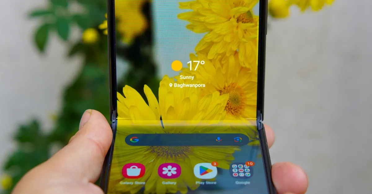 Samsung apresenta nova tela Flex Titanium, aumentando a durabilidade dos dispositivos dobráveis